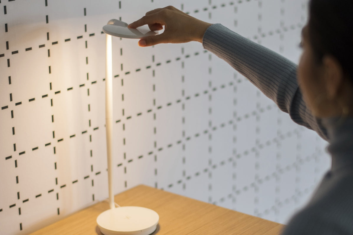Pixo Plus Table Light in lifestyle shot